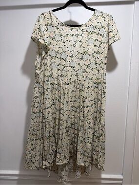 Cream Floral Flowy Short-Sleeve Dress